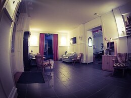 Alpina Hotel
