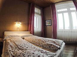 Alpina Hotel