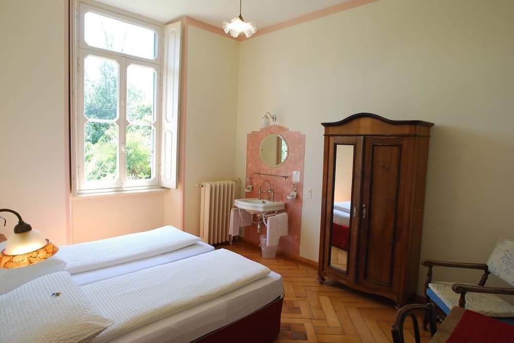 Hotel & Hostel Montarina
