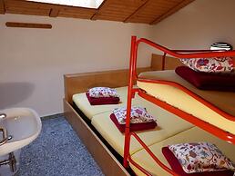 Hotel & Hostel Montarina