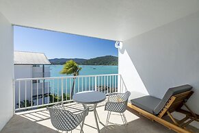 Coral Sea Resort