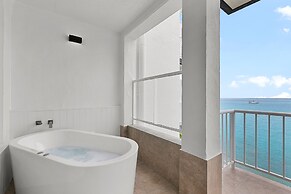 Coral Sea Resort