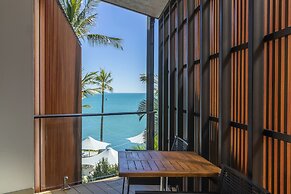 Coral Sea Resort