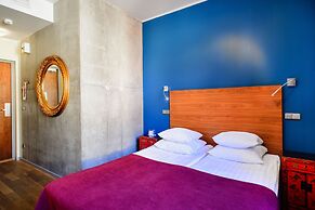 Rex Hotel