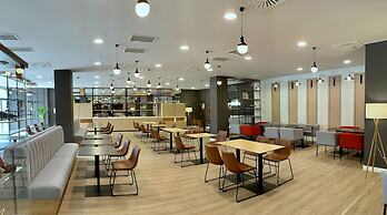 Ramada by Wyndham Valencia Almussafes