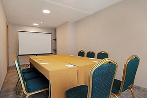 Ramada by Wyndham Valencia Almussafes