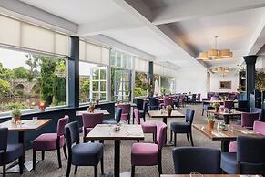 The George Hotel