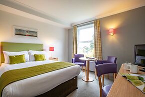 The George Hotel