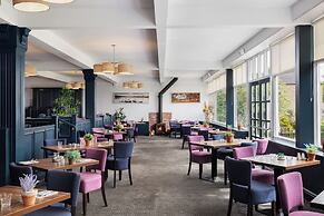 The George Hotel