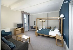 The George Hotel