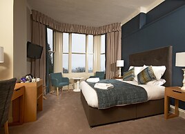 The George Hotel