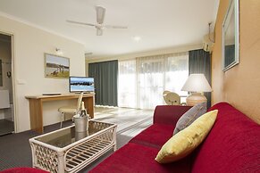 Fairway Motor Inn