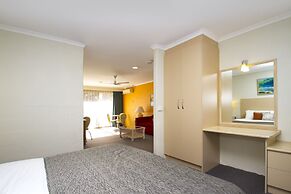 Fairway Motor Inn