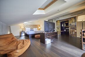 Puro Oasis Urban Hotel