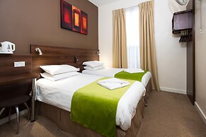 Marble Arch Inn Hotel