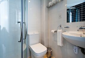 Marble Arch Inn Hotel