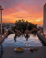 Ostraco Suites