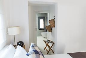Ostraco Suites