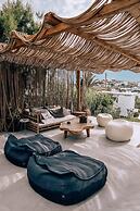 Ostraco Suites