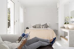 Ostraco Suites