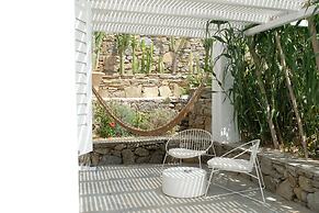 Ostraco Suites