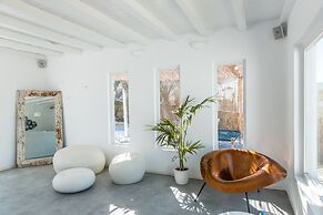 Ostraco Suites