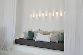 Ostraco Suites