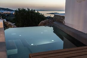 Ostraco Suites