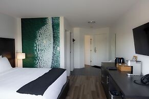 Tofino Resort & Marina