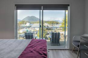Tofino Resort & Marina