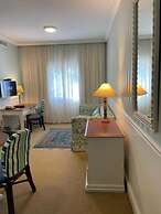 Hotel Villa Morra Suites