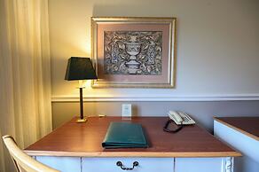 Hotel Villa Morra Suites