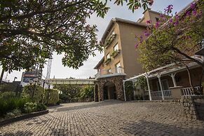 Hotel Villa Morra Suites