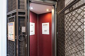 HotelHome Paris 16