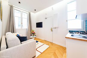 HotelHome Paris 16