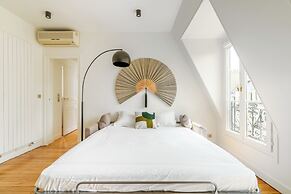HotelHome Paris 16