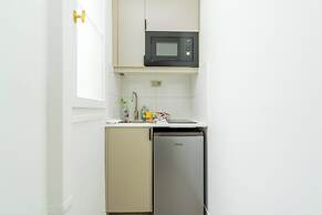 HotelHome Paris 16