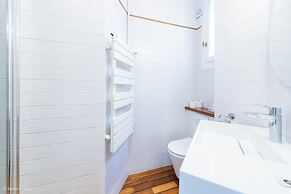 HotelHome Paris 16