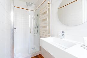 HotelHome Paris 16