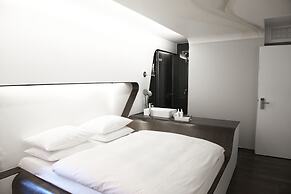 Hotel Q