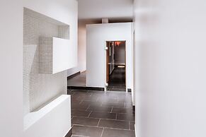 Hotel Q