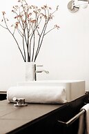Hotel Q