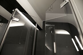 Hotel Q