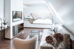 Hotel Q