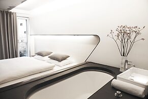 Hotel Q