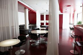 Hotel Q