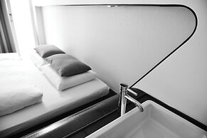 Hotel Q