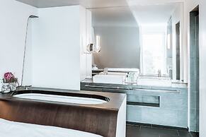 Hotel Q