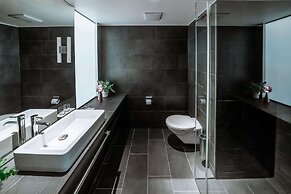 Hotel Q