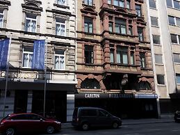 Hotel Carlton
